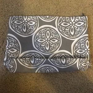 Thirty-One Zipper Pouch